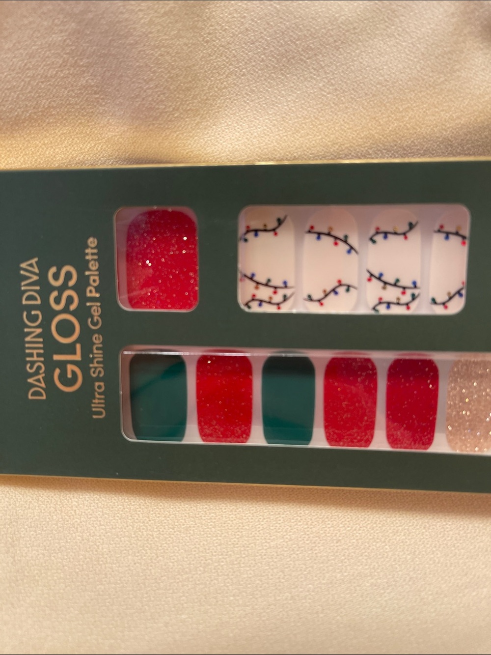 Dashing Diva Gloss Ultra Shine Gel Palette-Holiday - Picture 7 of 8